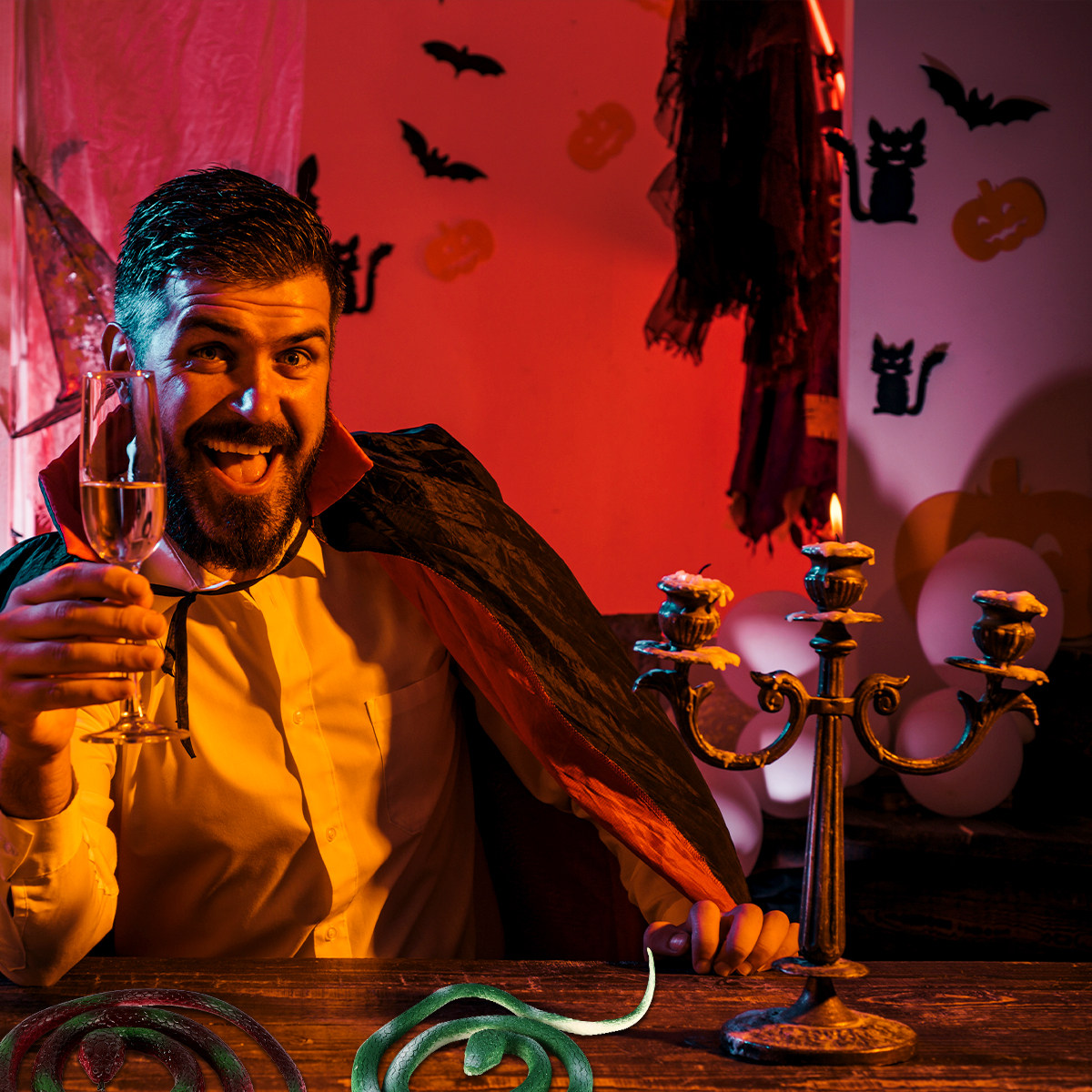 Prank Toys - ハロウィーンパーティーの装飾や、ちょっとしたいたずらに使える、リアルなゴム製の蛇のオモチャ3個セット。